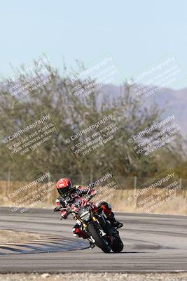 media/Dec-01-2025-Moto Forza (Mon) [[2daa91e15f]]/3-Beginner Group/Session 3 (Turn 3)/